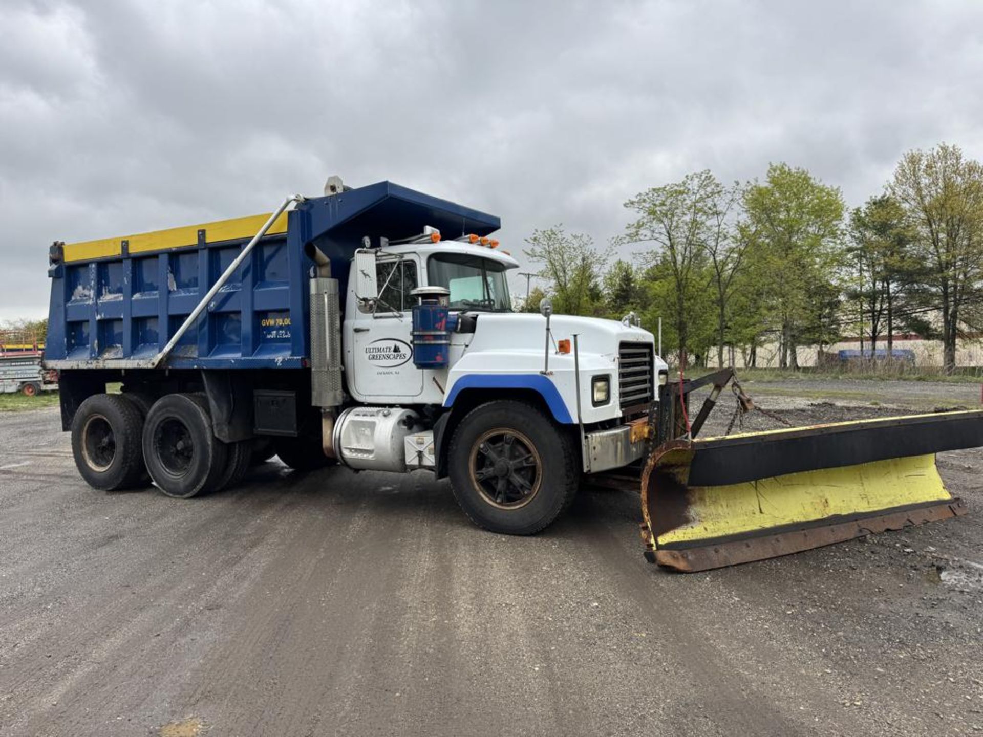 1999 Mack RD688SX Tandem Dump - Image 2 of 44
