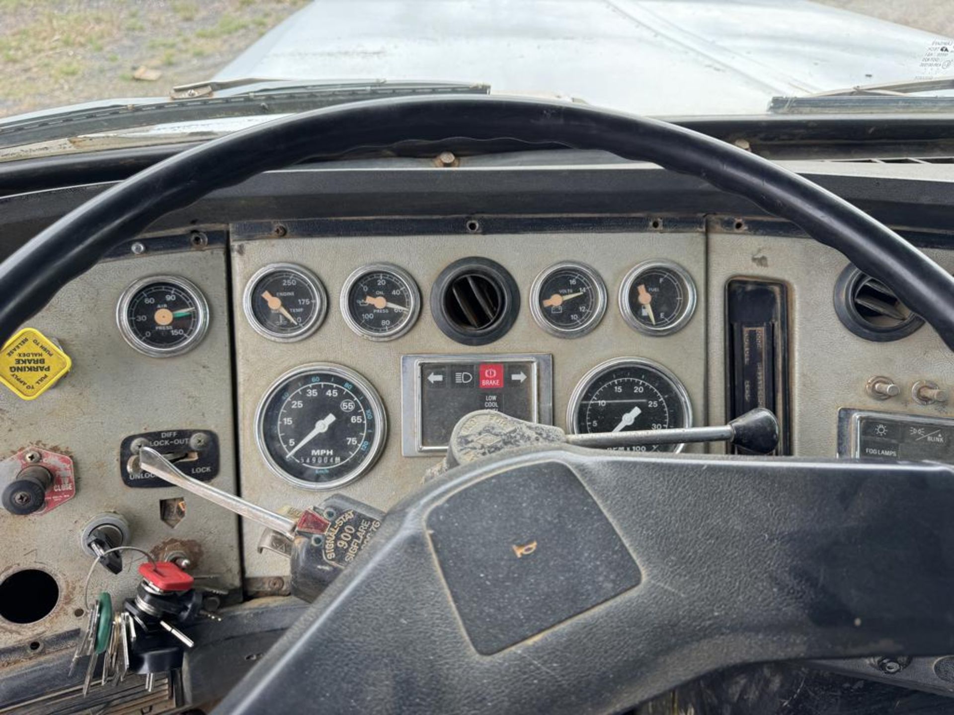 1987 Ford LTL 9000 Tandem Dunp - Image 25 of 30