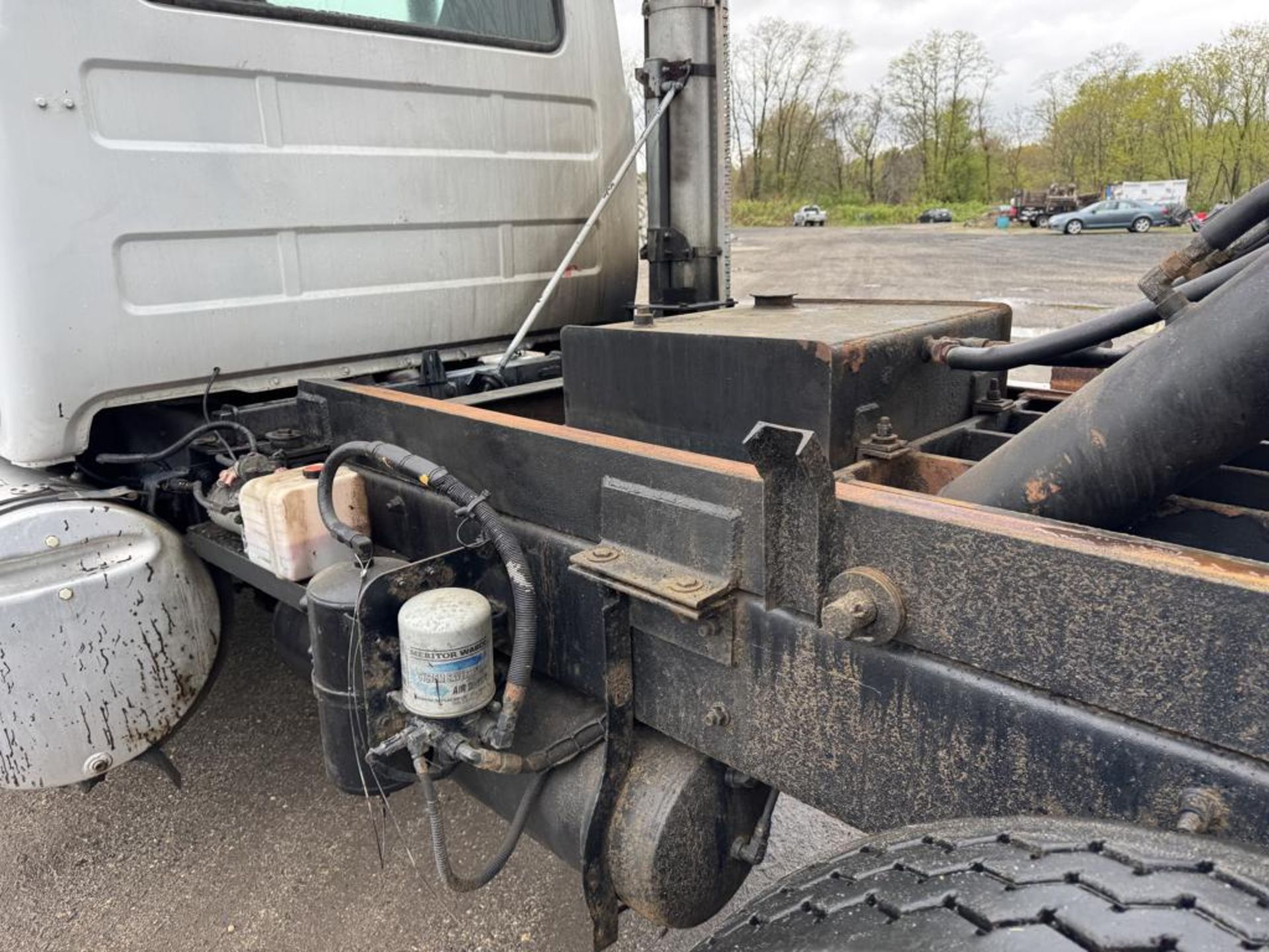 1999 Mack RD688SX Tandem Dump - Image 33 of 44