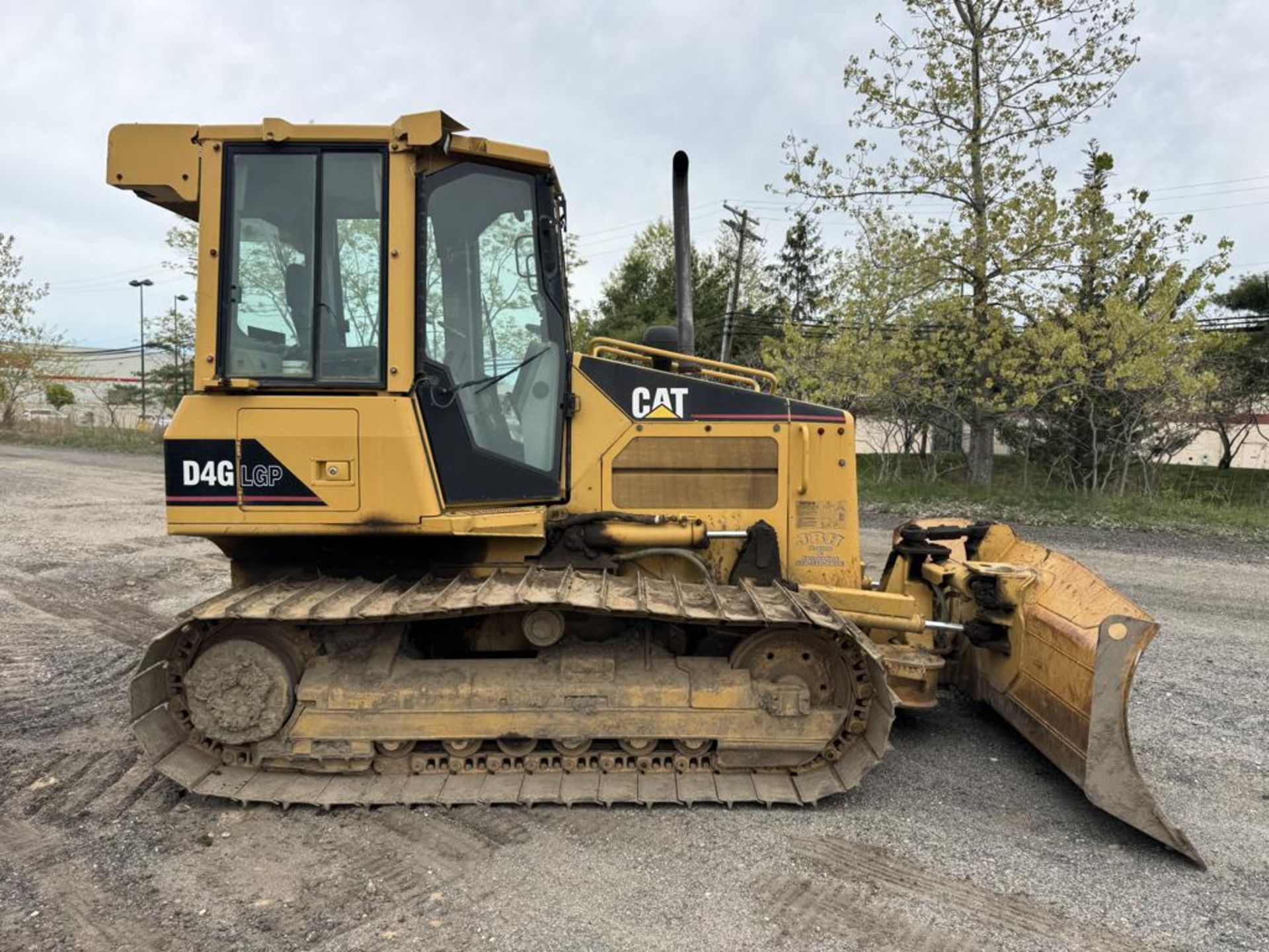 Caterpillar D4G LGP Crawler Dozer - Image 8 of 38