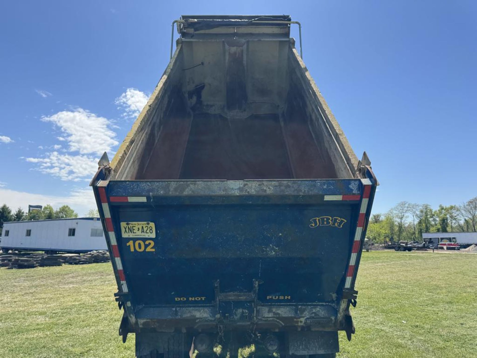 2016 Peterbilt 367 Tri-Axle Dump - Image 41 of 54