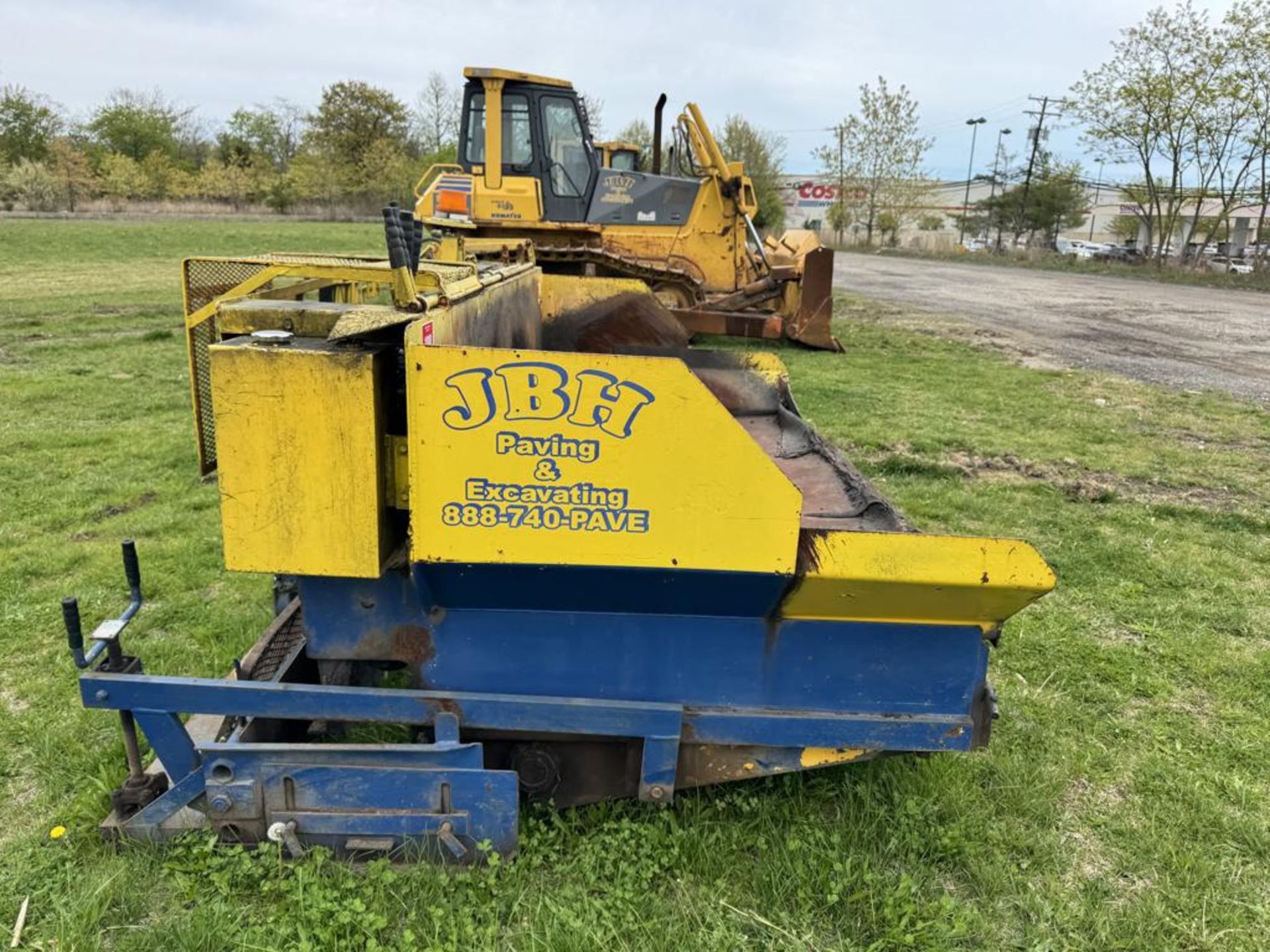 GEHL Powerbox T450 Asphalt Paver - Image 3 of 19