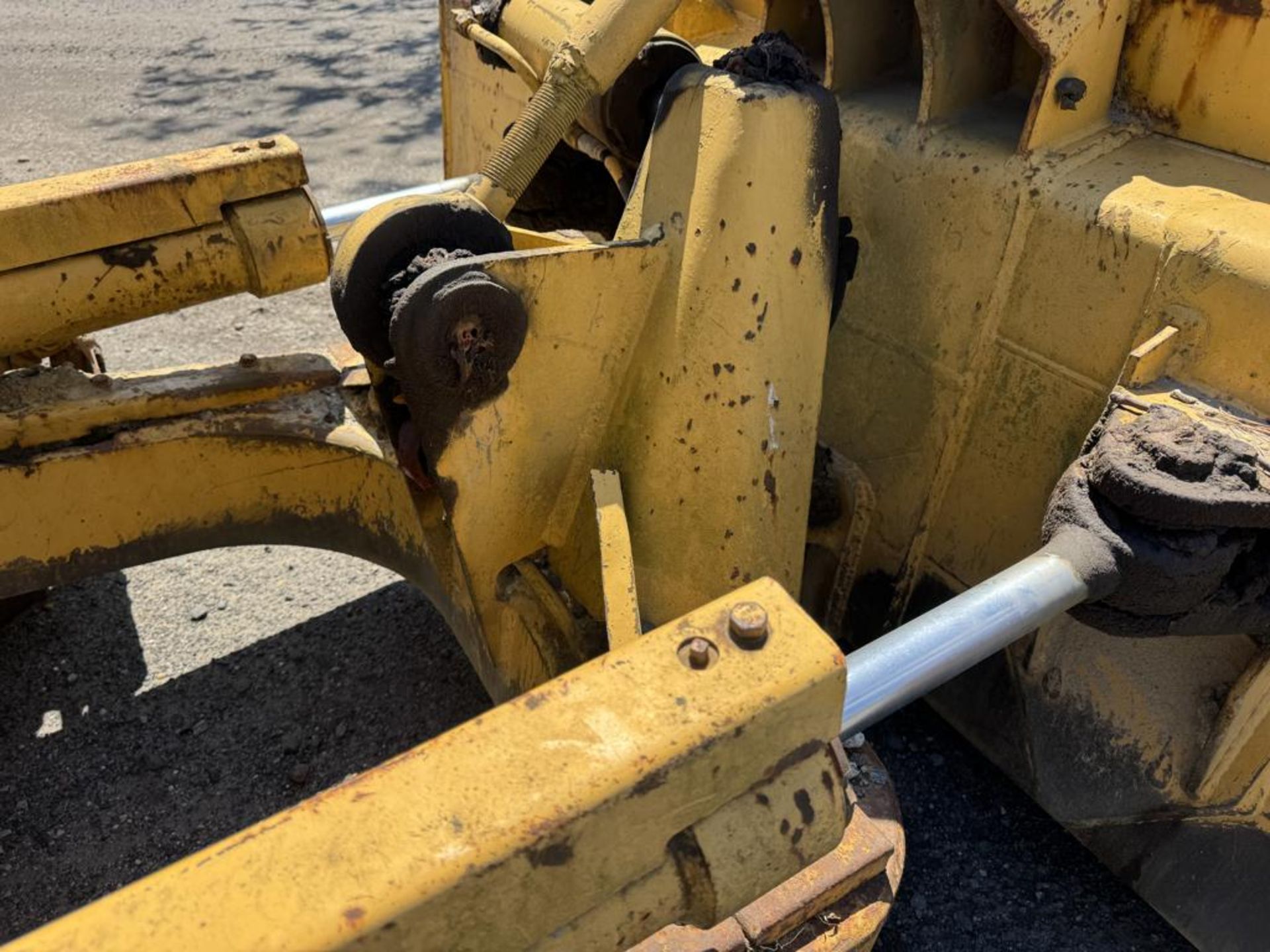 Komatsu D31A-17 Crawler Dozer - Image 20 of 27