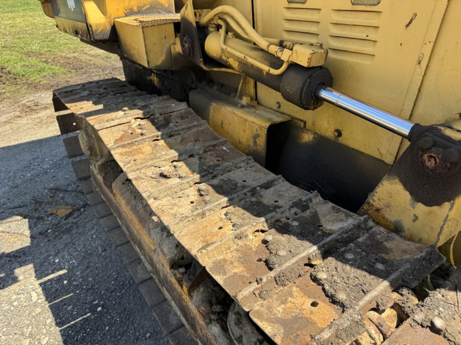 Komatsu D31A-17 Crawler Dozer - Image 17 of 27