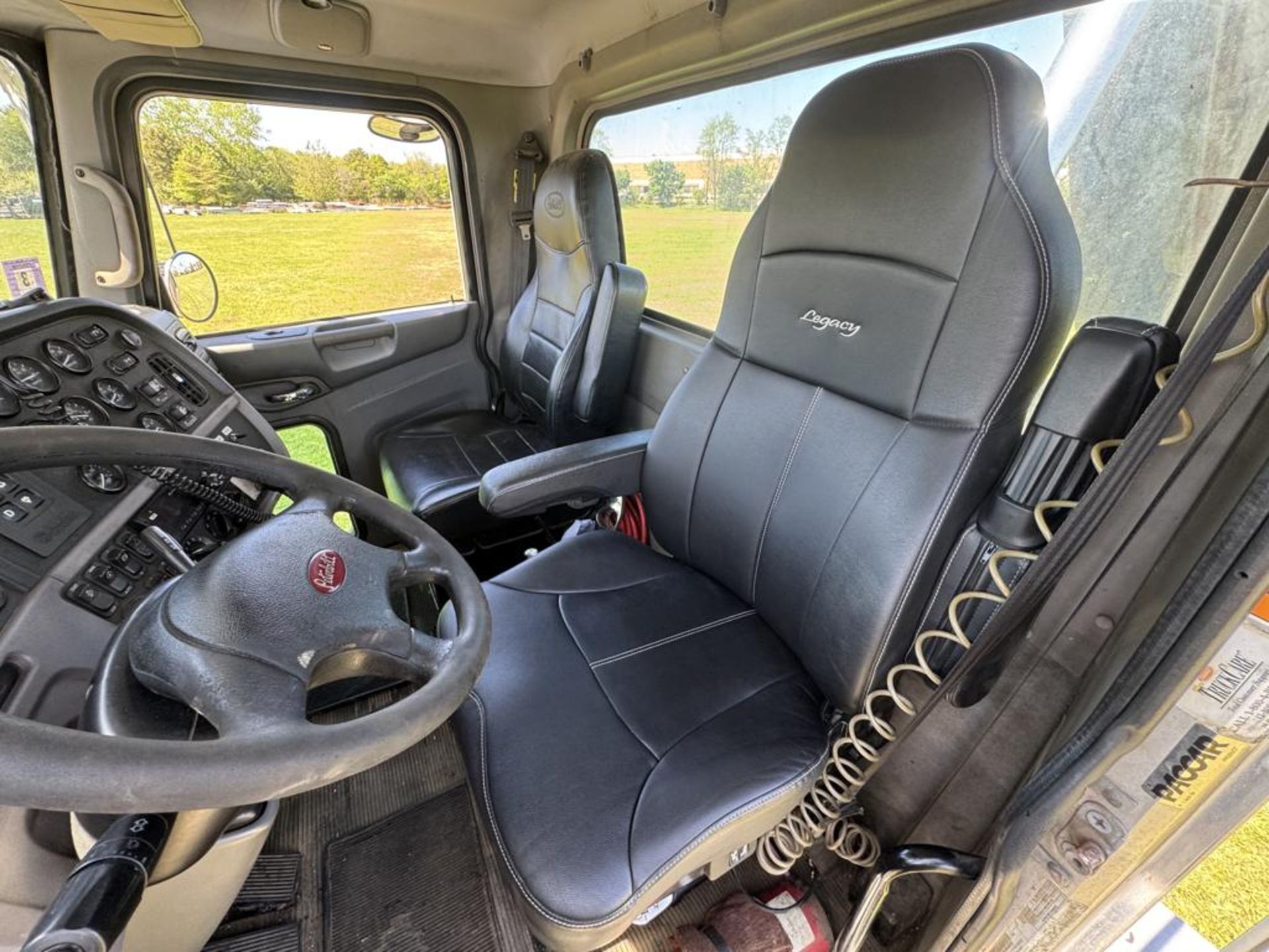 2016 Peterbilt 367 Tri-Axle Dump - Image 45 of 54