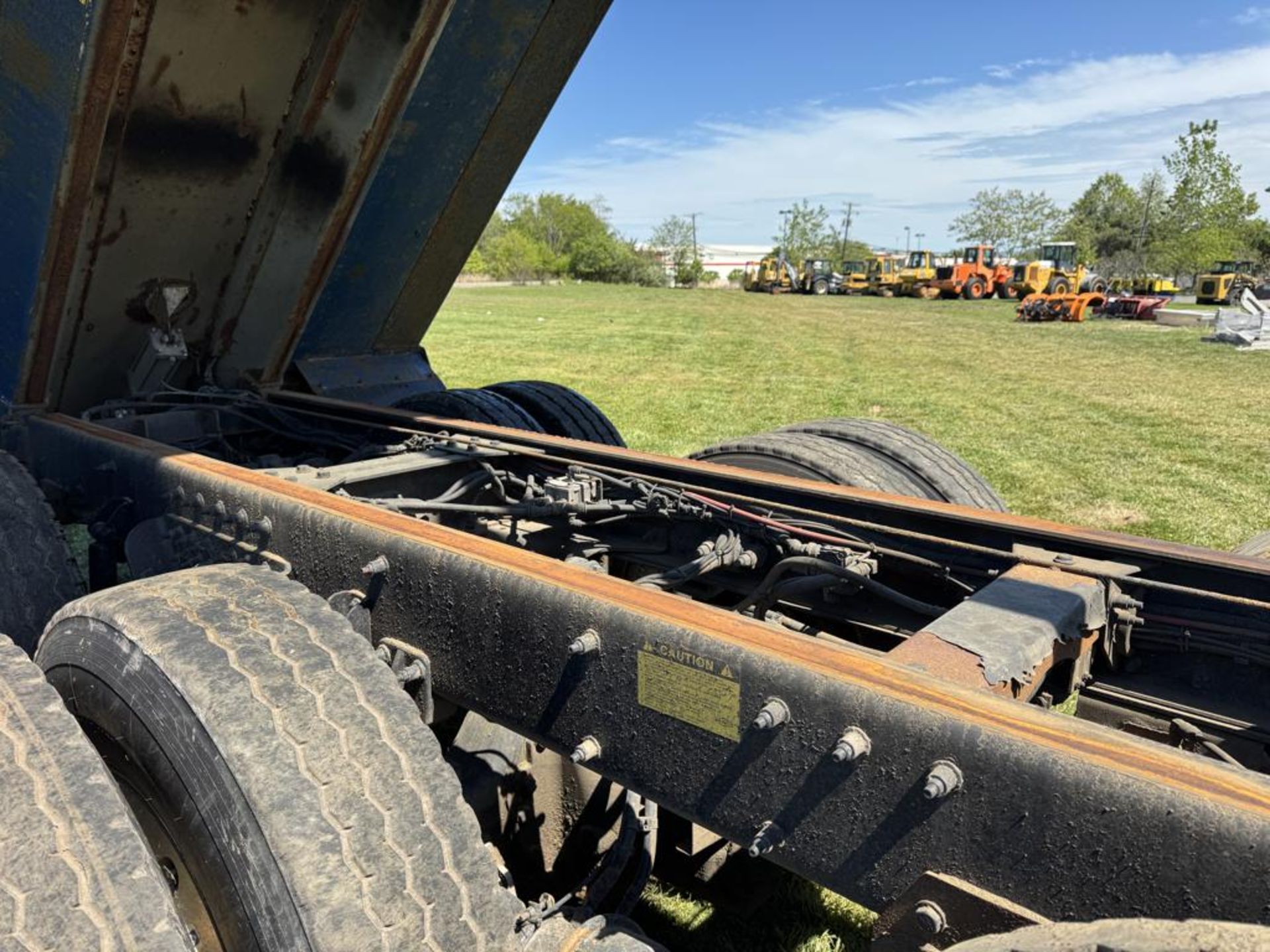 2016 Peterbilt 367 Tri-Axle Dump - Image 36 of 54