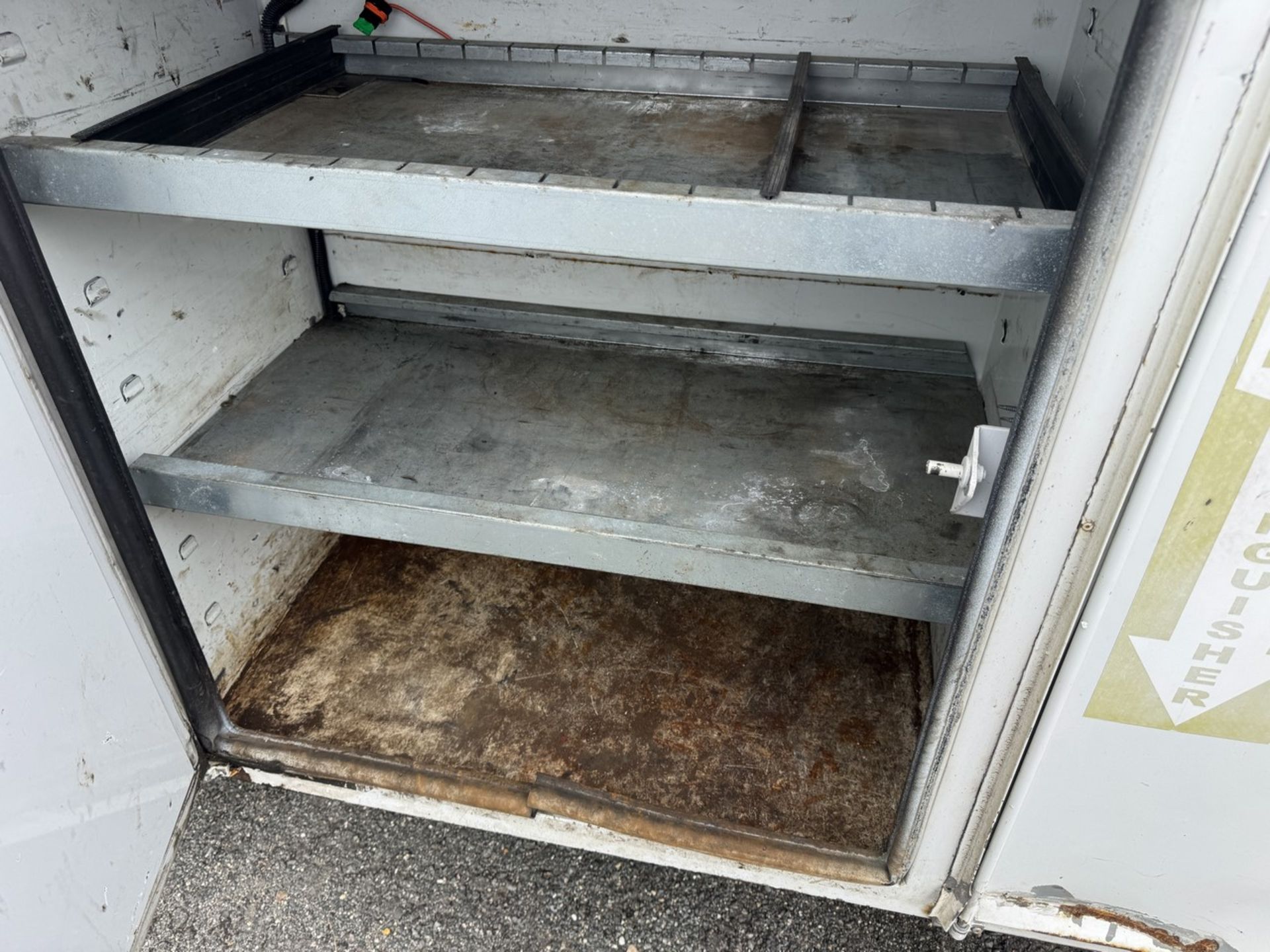 2002 Ford F-350 Service Truck Diesel w/ Lift Gate - Image 20 of 24