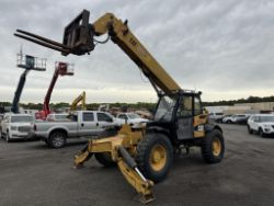 Caterpillar TH560B Telehandler 10,000lb