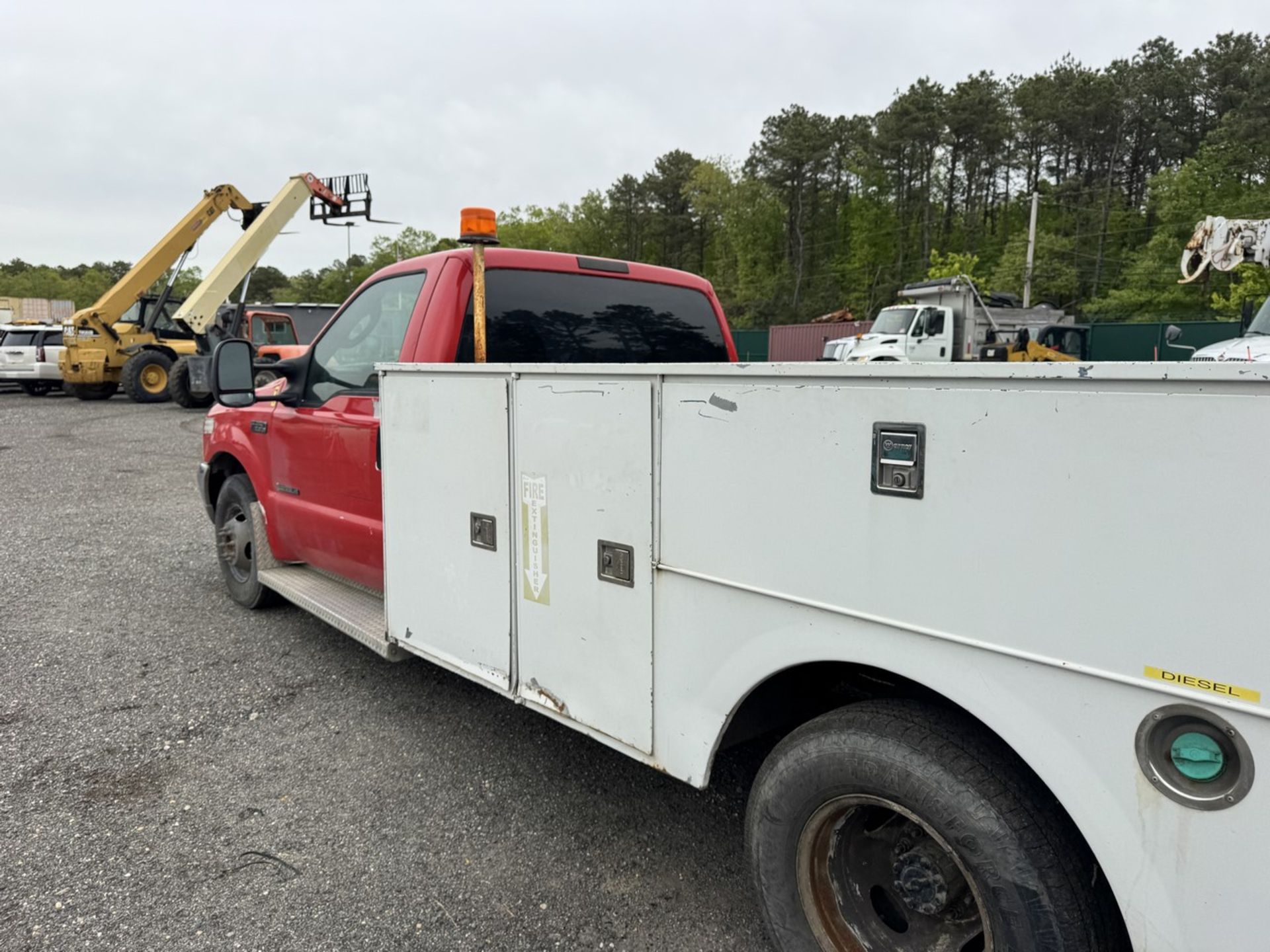 2002 Ford F-350 Service Truck Diesel w/ Lift Gate - Image 14 of 24