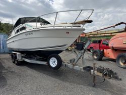 1987 26’ Sea Ray w/ Trailer