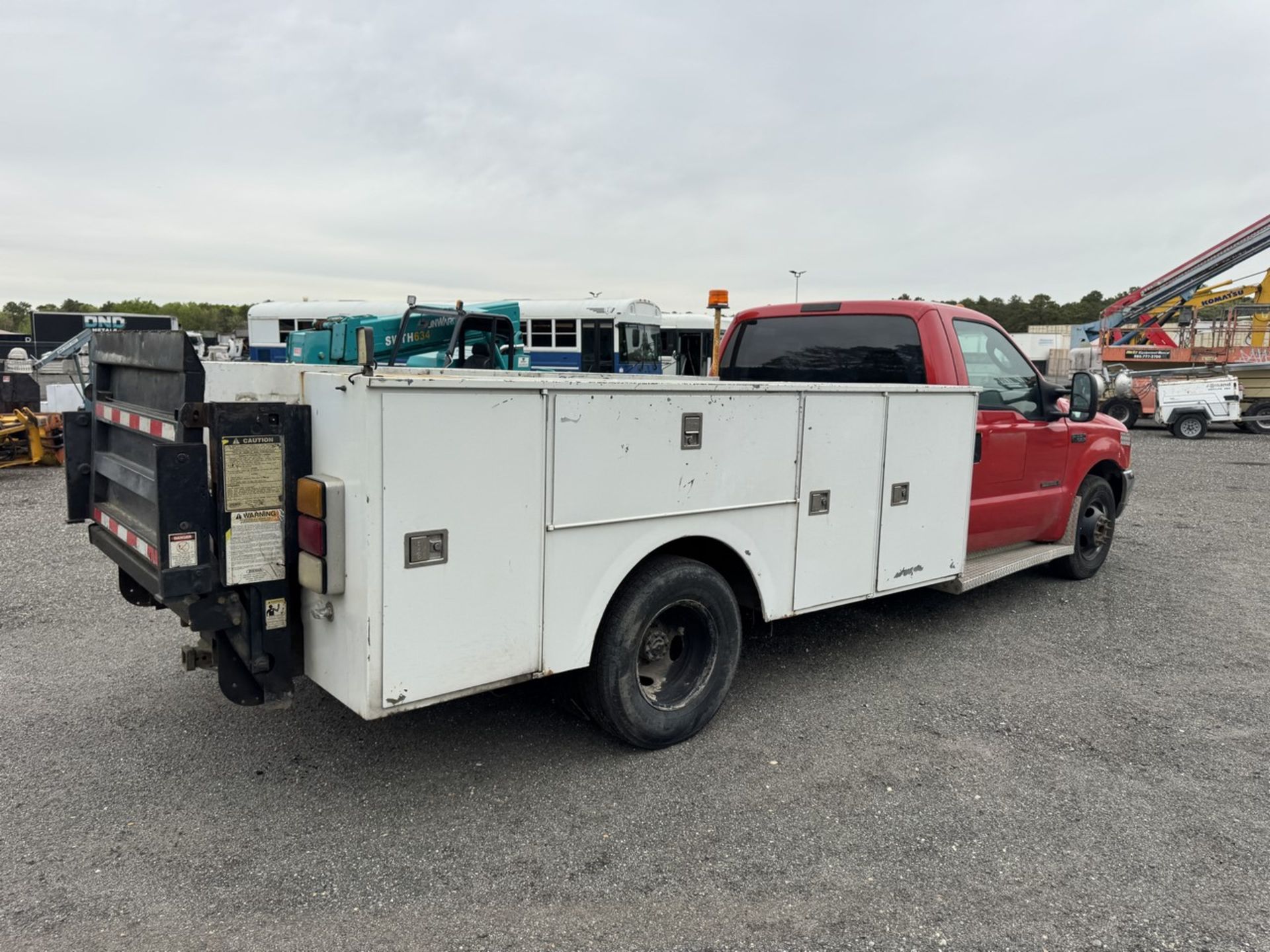 2002 Ford F-350 Service Truck Diesel w/ Lift Gate - Image 10 of 24