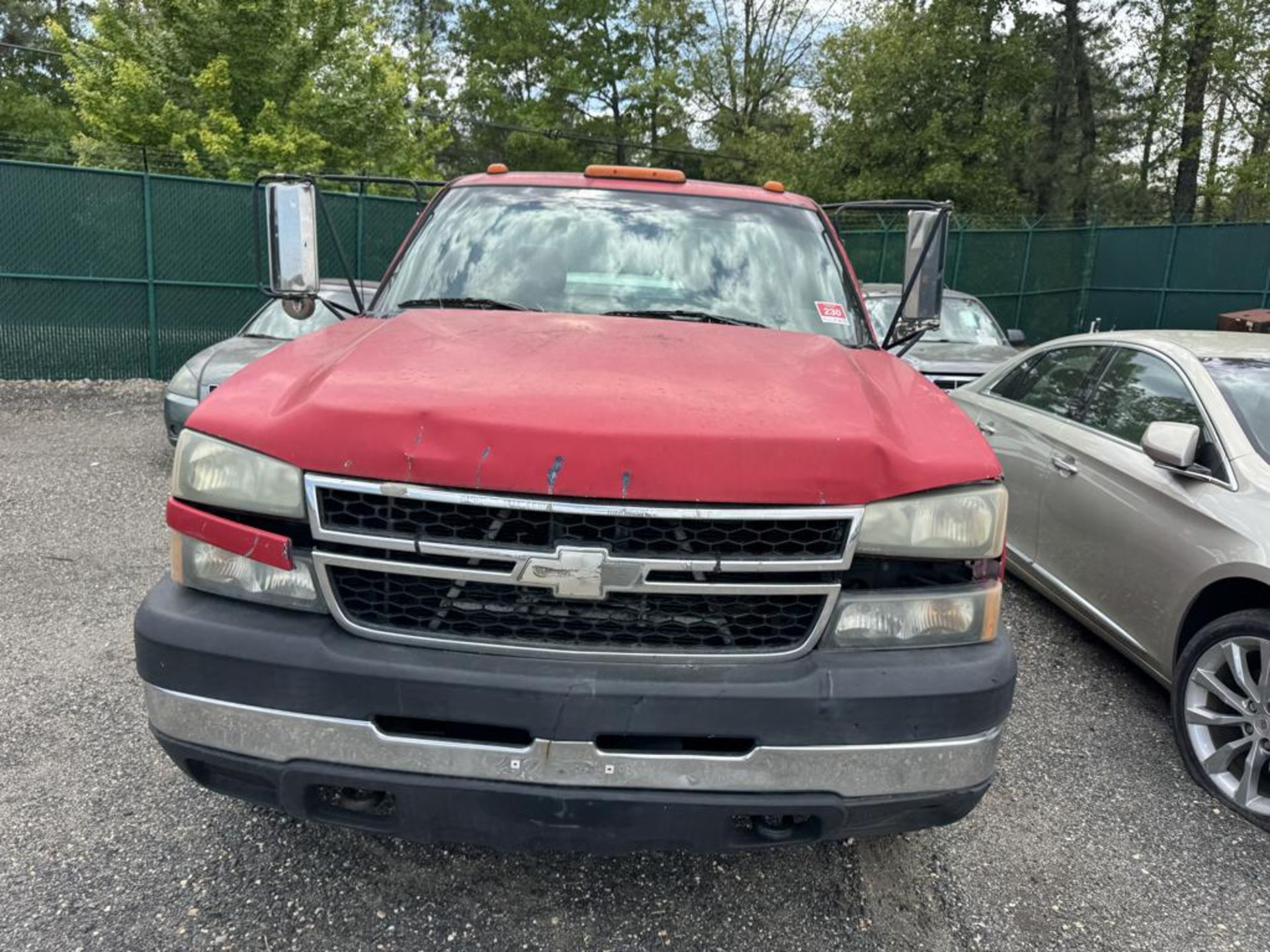 2007 Chevy 3500HD - Image 3 of 14