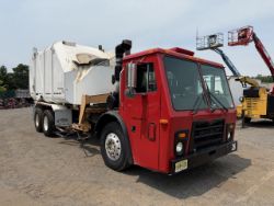 2012 Mack LEU613 Side Loader Garbage Truck