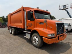 2006 Volvo VHD Compactor Garbage Truck