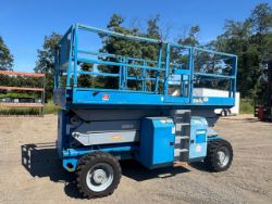 2010 Genie GS-3384 Rough Terrain Scissor Lift