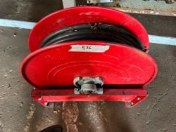 Wall Mount Hose Reel with Hose