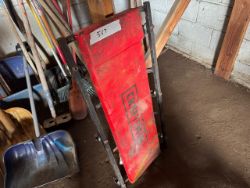 Red Steel Shop Tool / Equipment