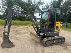 2022 Volvo ECR25 Tracked Excavator