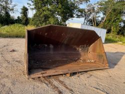 WA-500 Bucket 11' Heavy Duty Loader Bucket