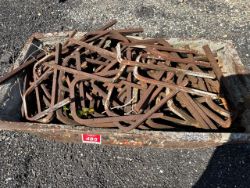 Assorted Curb Stakes