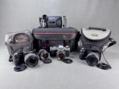 Konvolut von drei Kameras mit Objektiven und einer Filmkamera, bestehend aus Lumix DMC-FZ 30 Panaso