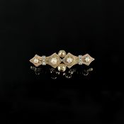 Brosche mit Perlen, 585/14K Gelbgold (getestet), Gesamtgewicht 4,59g, besetzt mit Perlen und kleine
