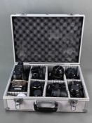 Konvolut 2 Minolta Kameragehäuse Minolta Dynax 9xi, - Dynax 3xi, 3 Kameras: Canon F-1 mit Objektiv