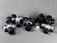 Konvolut von vier Canon-Kameras, bestehend aus 1 Canon Kameragehäuse EOS 33, Canon EX EE mit Canon