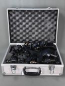 Konvolut Minolta, 7 Kameras mit Objektiven, 6 weitere Objektive, Zubehör: Minolta Kamera Dynax 7xi