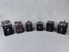 Konvolut 6 Boxkameras verschieden, u.a. Baby-Box Zeiss Ikon, 2 Box-Tengor verschieden, Zeiss Ikon H