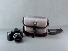 Minolta Kamera Dynax 500 SE mit Objektiv, Minolta Zoom 28-80mm, in Tragetasche, Funktion nicht über