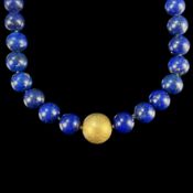 Lapislazuli Kette, Kugelverschluss 750/18K Gelbgold (getestet), Durchmesser je Kugel ca. 11,87mm, L