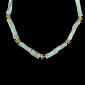 Kette, Zwischenglieder und Verschluss 750/18K Gelbgold (punziert), Gesamtgewicht 32g, im Wechsel mi