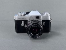 Kamera Leitz Leicaflex Nr. 1166416 mit Objektiv Elmarit-R 1:2.8/35 Nr. 2620232, Funktion überprüft,