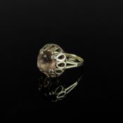 Rauchquarz Ring, 585/14K Gelbgold (punziert), Gesamtgewicht 3,84g, runder facettierter Rauchquarz, 