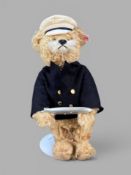 Teddybär "Graf von Zeppelin", Steiff, Knopf im Ohr, Fahne, Höhe ca. 33cm