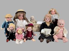 Konvolut Puppen, verschiedene Hersteller, 9 Teile, bestehend aus Puppenmädchen, Société Française d
