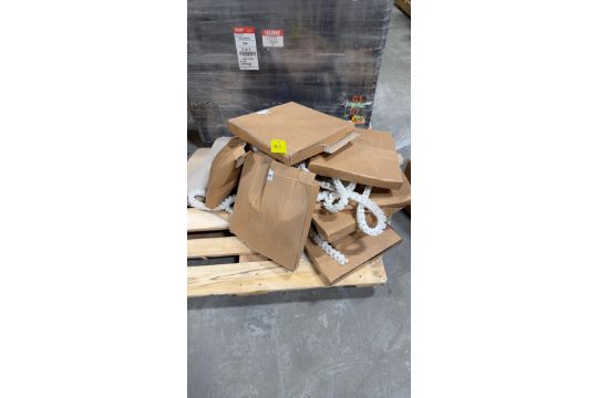 Palletized lot containing multiple cartons of FlexLink XTTP 5 plain ...