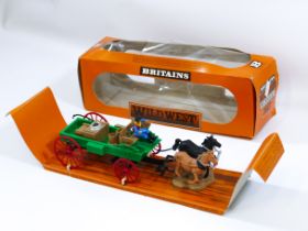 BRITAINS WILD WEST BUCKBOARD 7617 COWBOYS & INDIANS VINTAGE TOY SOLDIER FIGURE