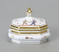 Meissen Deckeldose, Commedia dell’arte, 1. Wahl