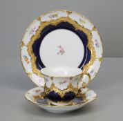 Meissen B-Form Kaffeegedeck, kobaltblau, Streublume, 1. Wahl