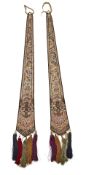 Paar feine chinesische Seidenstickereien, wohl 19. Jhdt.
