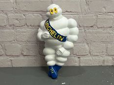 Bibendum Type Figure