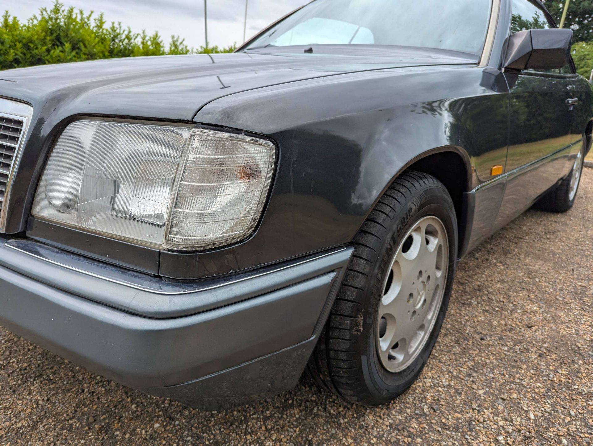 1995 MERCEDES E220 CABRIOLET - Image 11 of 30