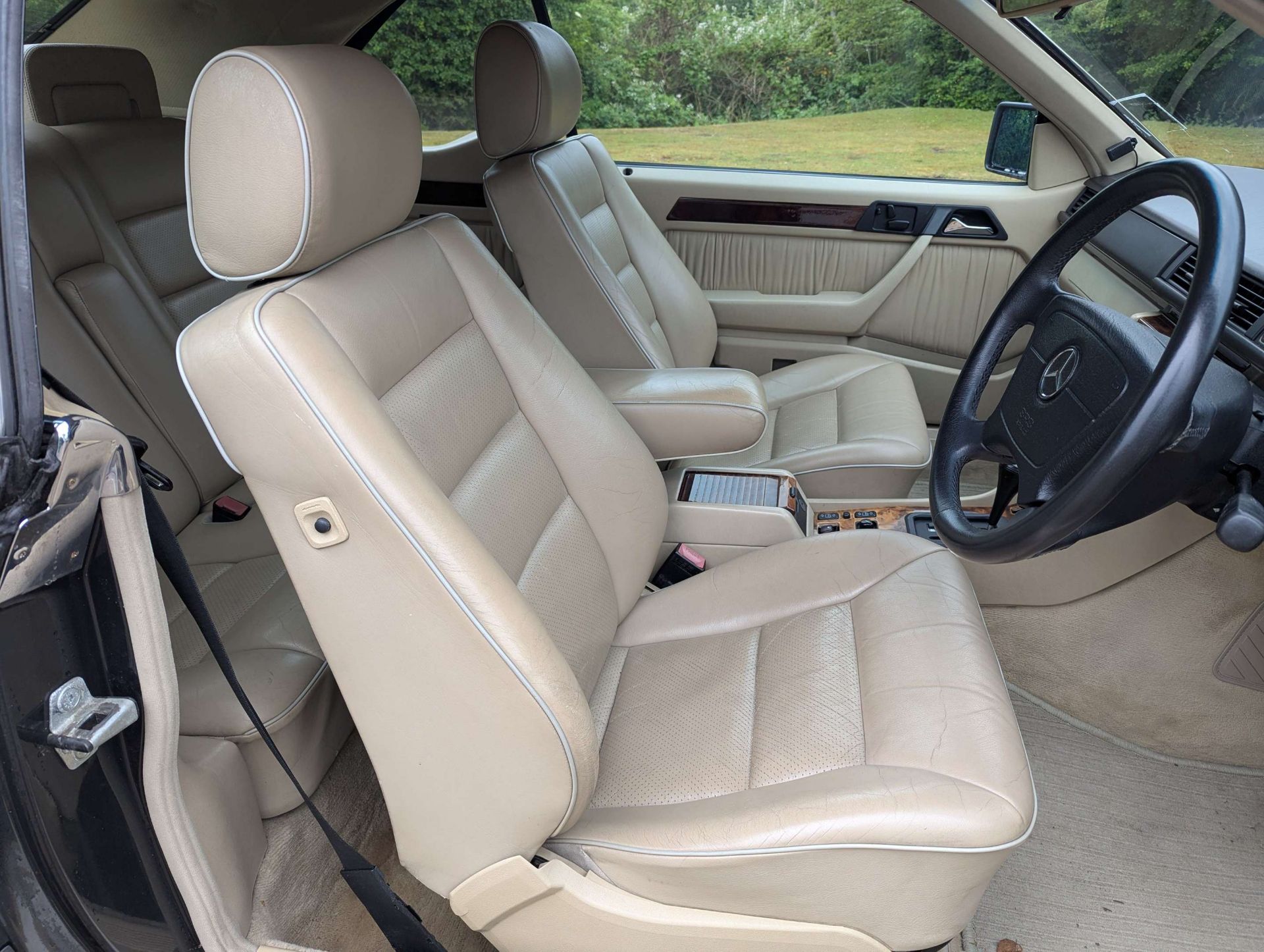 1995 MERCEDES E220 CABRIOLET - Image 22 of 30