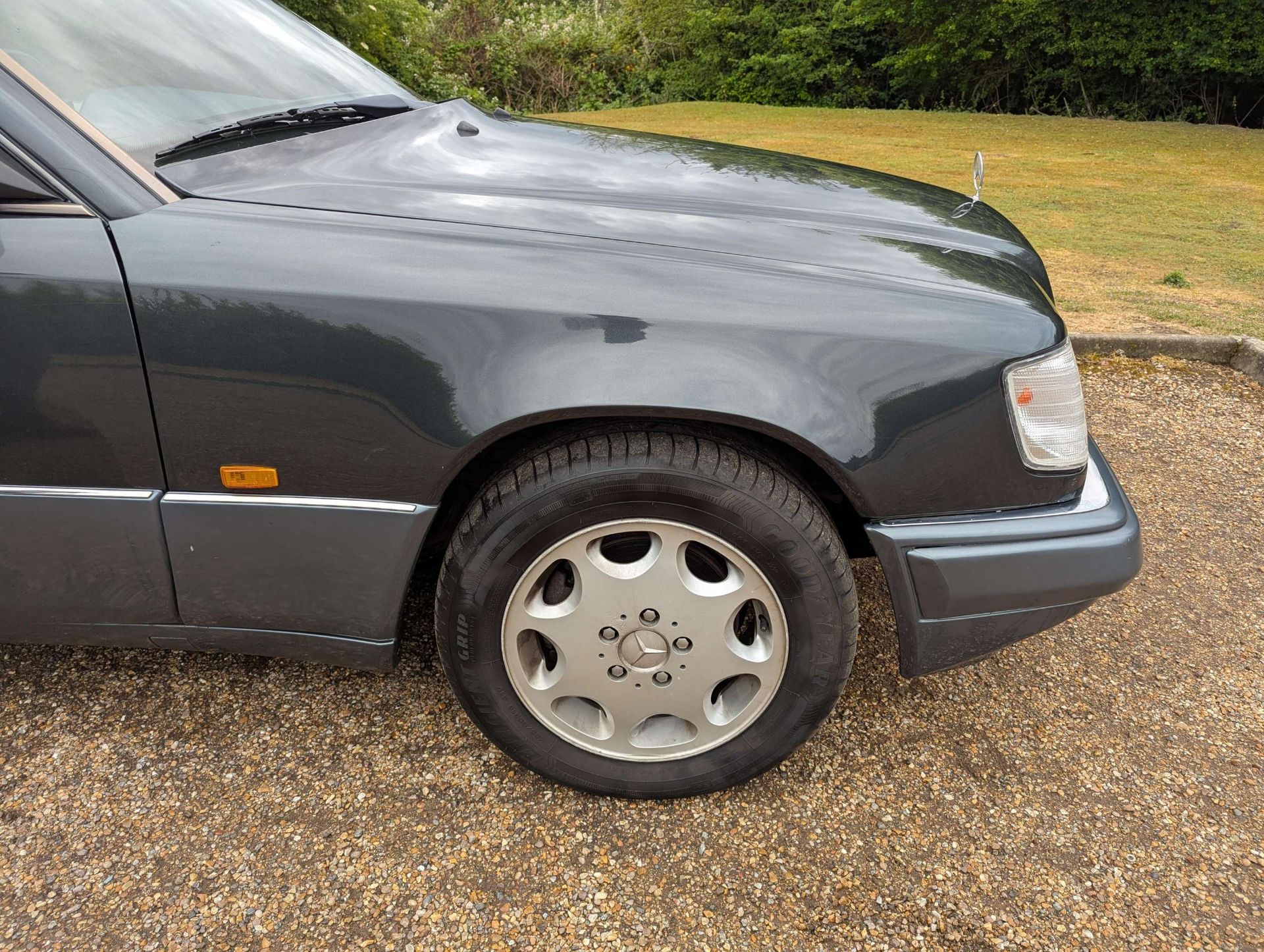 1995 MERCEDES E220 CABRIOLET - Image 18 of 30