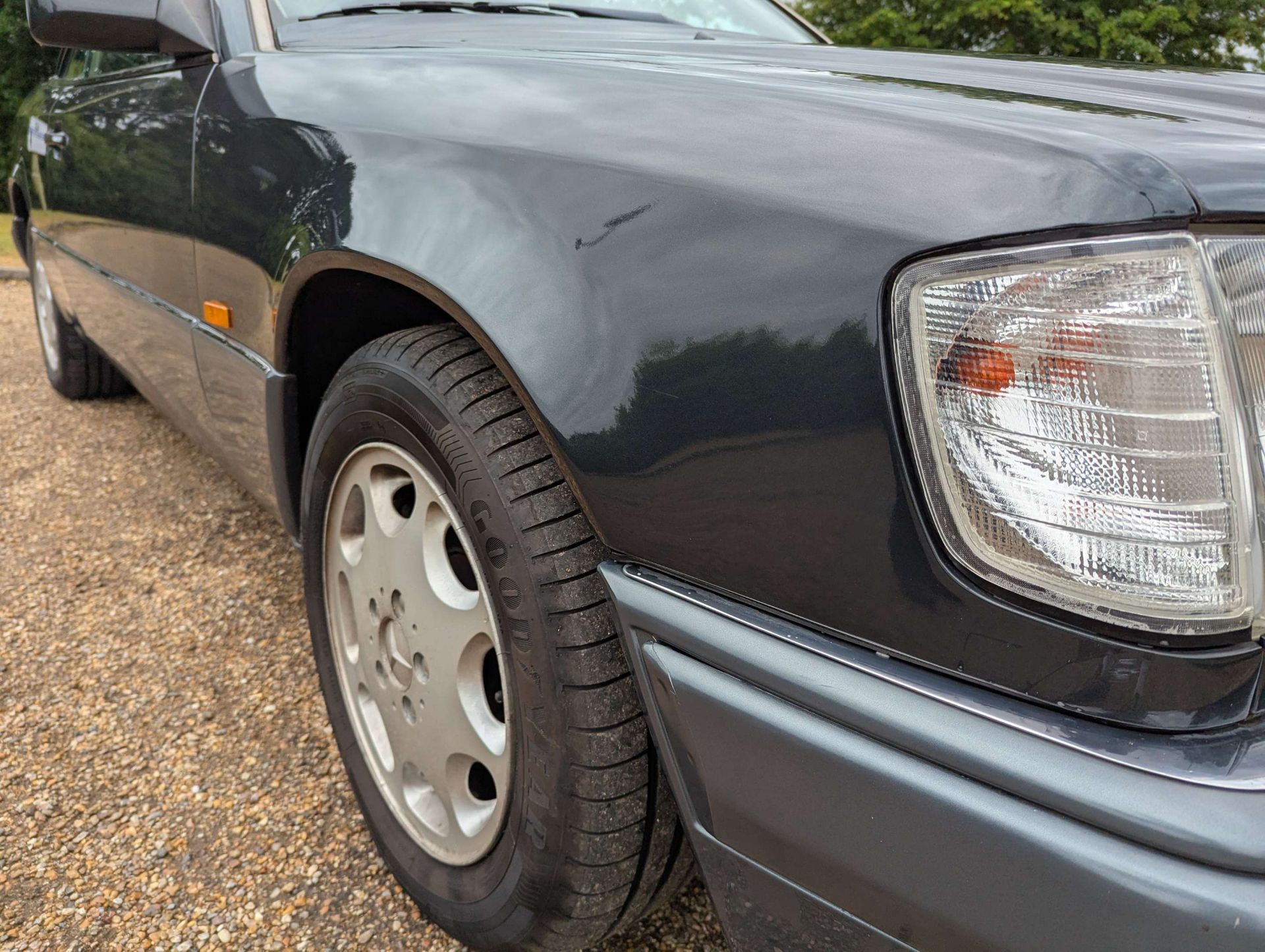 1995 MERCEDES E220 CABRIOLET - Image 14 of 30