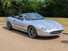 2001 JAGUAR XK8 4.0 CONVERTIBLE