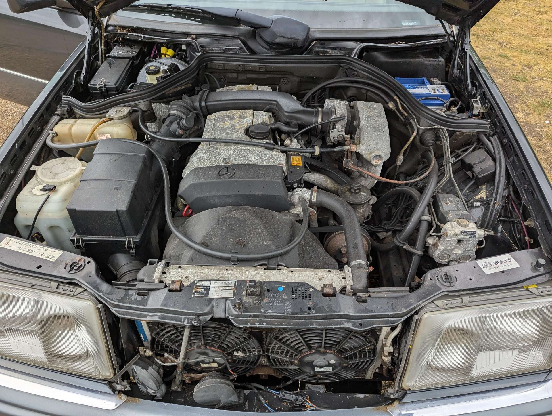 1995 MERCEDES E220 CABRIOLET - Image 29 of 30