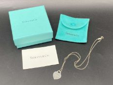 TIFFANY & Co, .925 HEART, “PLEASE RETURN TO TIFFANY & Co, NEW YORK” LOCK PENDANT AND TRACE CHAIN